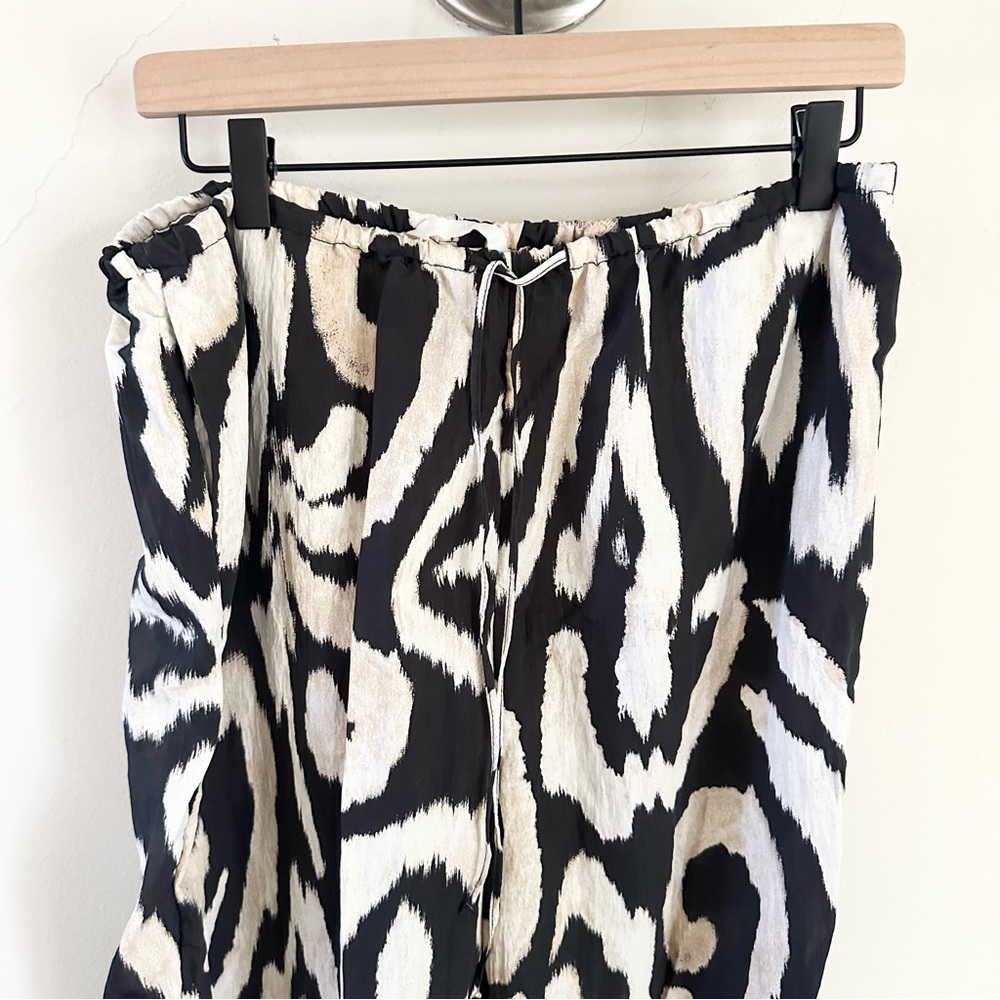 🆕 H&M Drawstring Pants